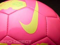Roze voetbal - Oneliner-blog - Amanda's Update